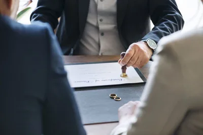 Interest in divorce, particularly among newlyweds, soaring amid pandemic: Legal org