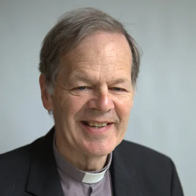 Tributes paid to former Bishop of Lichfield, Jonathan Gledhill