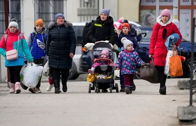 Civilians Flee Ukrainian City As 1 Safe Corridor Opens