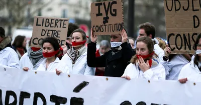 As France Makes Abortion a Constitutional Right, Evangelicals Seek to Promote Culture of Life